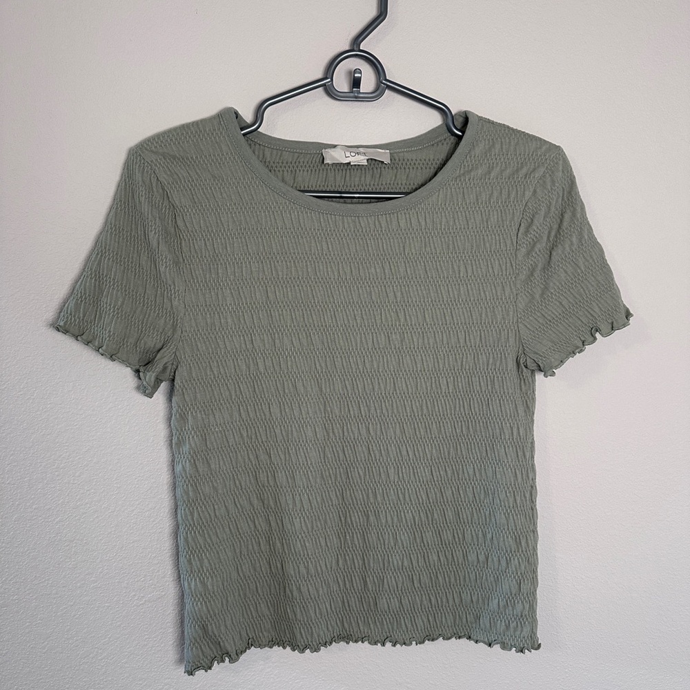 LOFT Sage Green Camo Textured Short Sleeve Ruched Top size medium